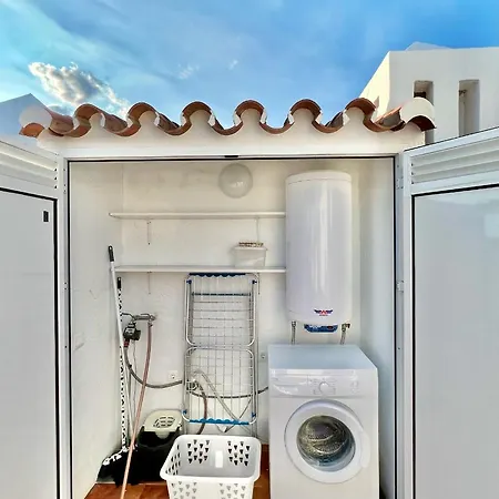 Ap387 Alcazaba South View