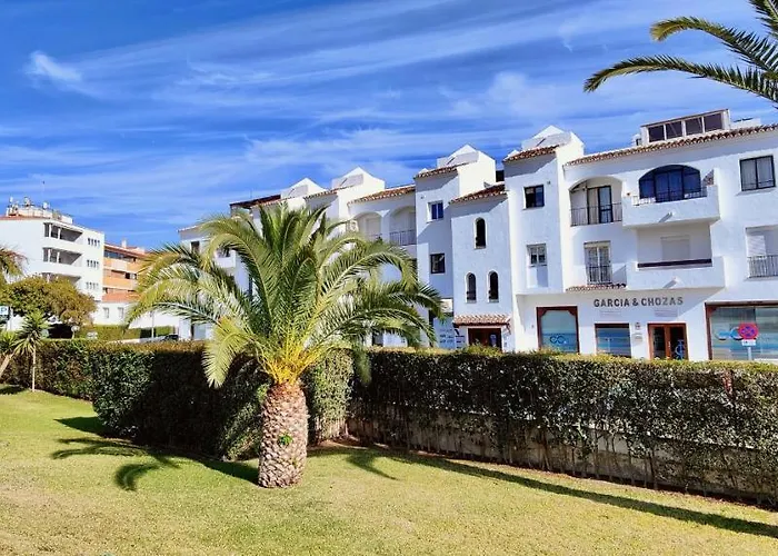 Ap387 Alcazaba South View